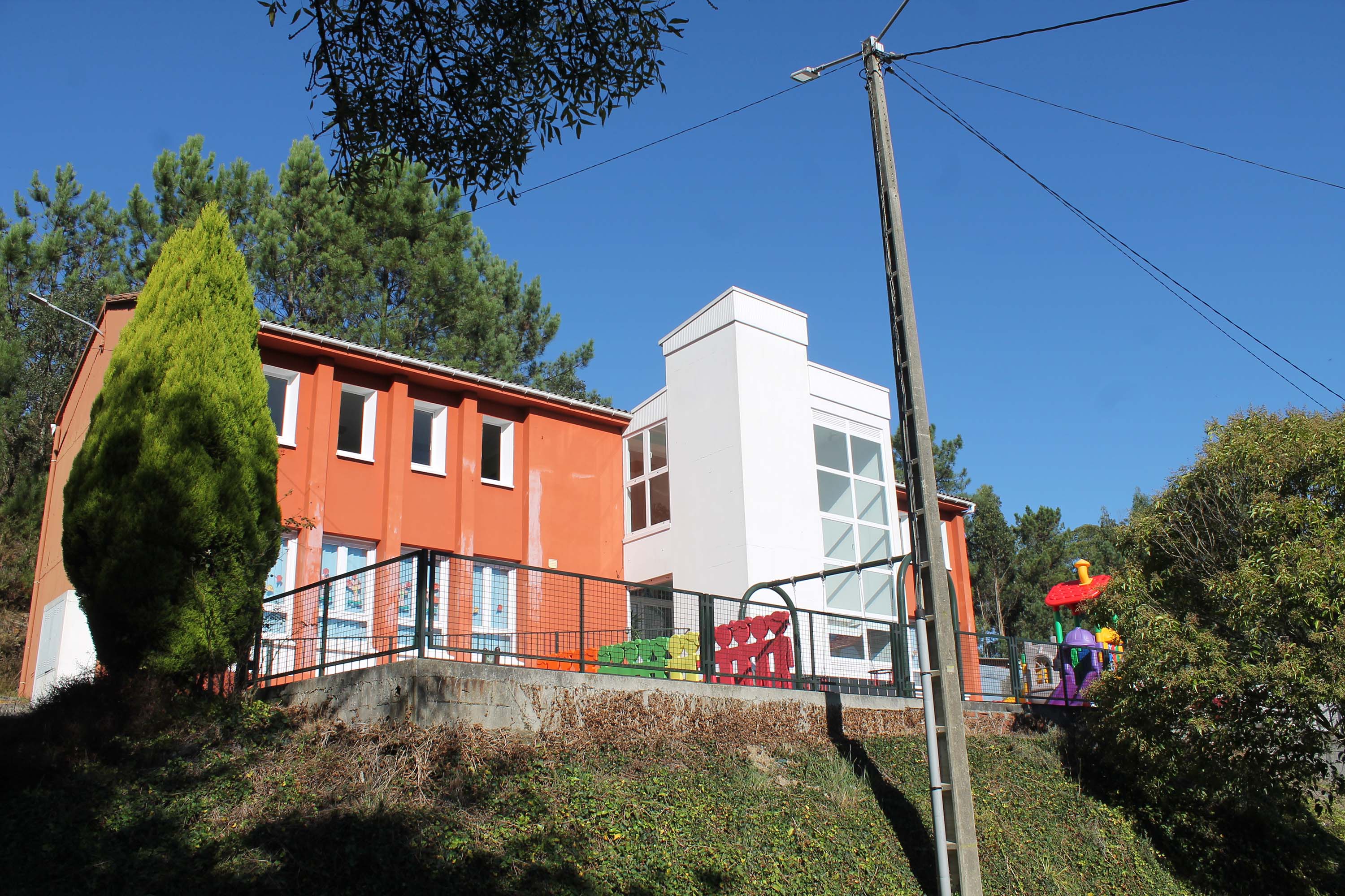 O Concello de Lousame abre ata o 15 de abril o prazo de reserva de praza no Punto de Atención á Infancia para o curso 2024-2025 