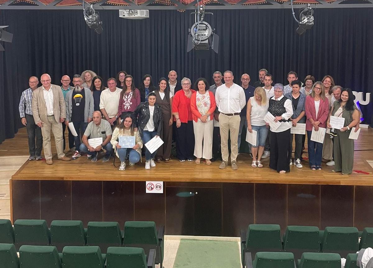 Teresa Villaverde e Belén do Campo pechan o obradoiro de emprego dual Noia-Lousame 2024